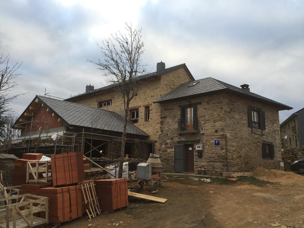 El Trasgu De Foncebadon Hotel ภายนอก รูปภาพ