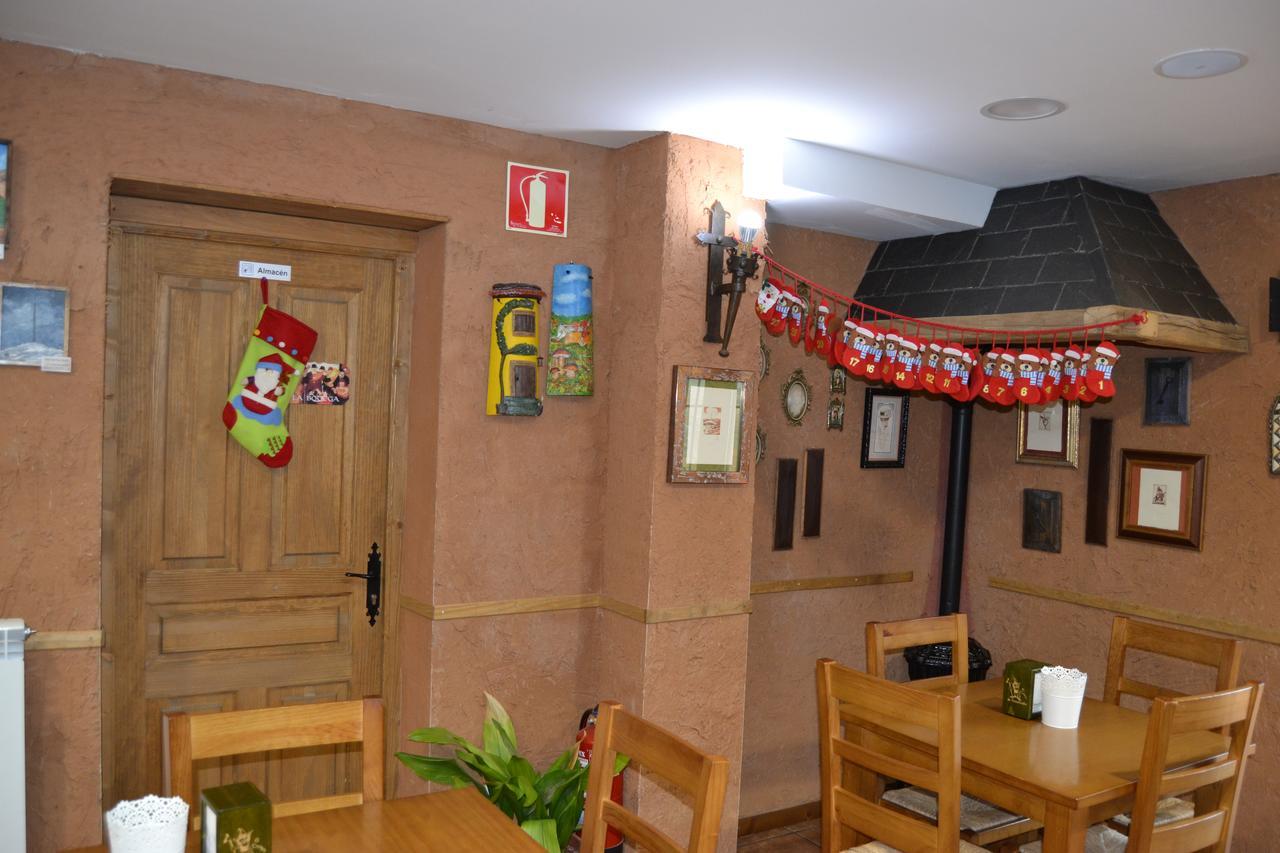 El Trasgu De Foncebadon Hotel ภายนอก รูปภาพ
