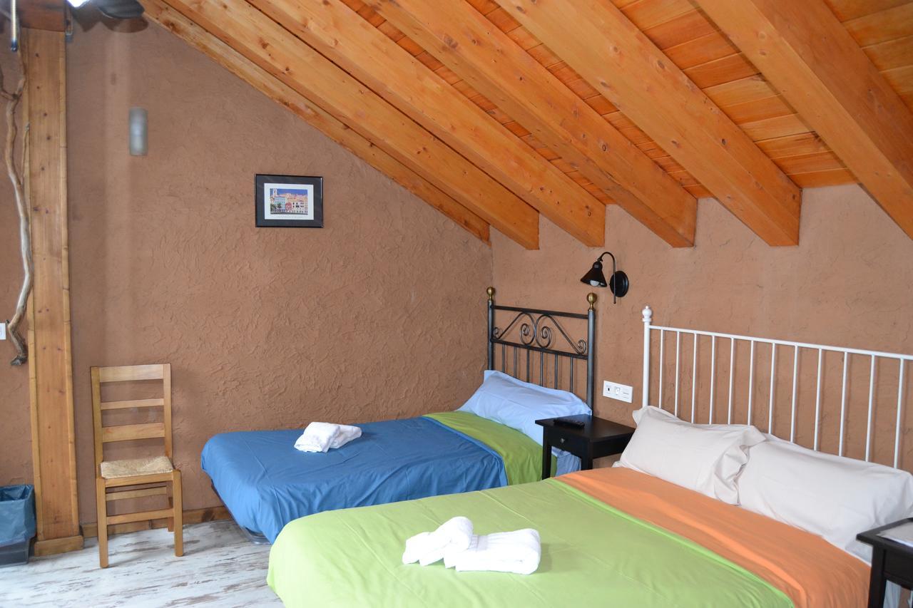 El Trasgu De Foncebadon Hotel ภายนอก รูปภาพ